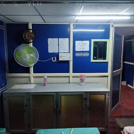 Rajeswari Ac Dormitory For Indian Males Only Port Blair Exterior foto