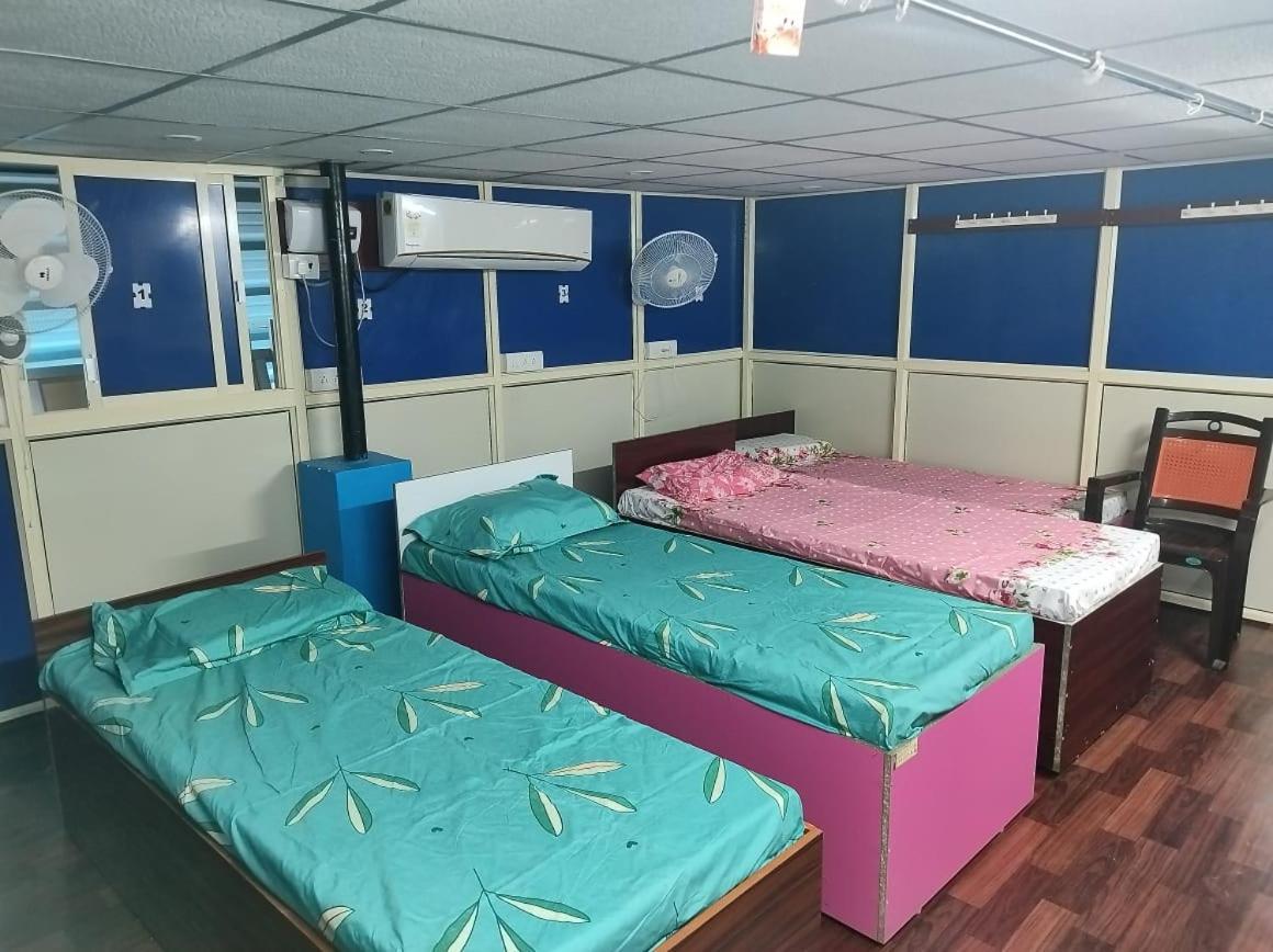 Rajeswari Ac Dormitory For Indian Males Only Port Blair Exterior foto